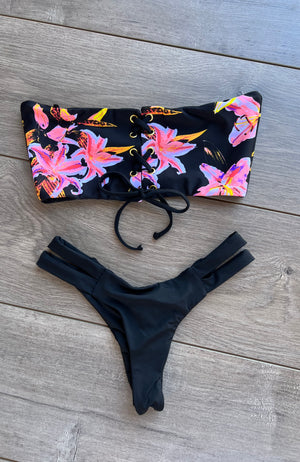 Lace Up Bandeau Top In Black Floral